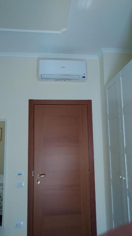 B&B Flavio Pozzuoli Luaran gambar