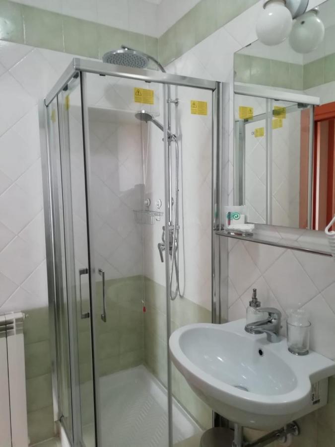 B&B Flavio Pozzuoli Luaran gambar