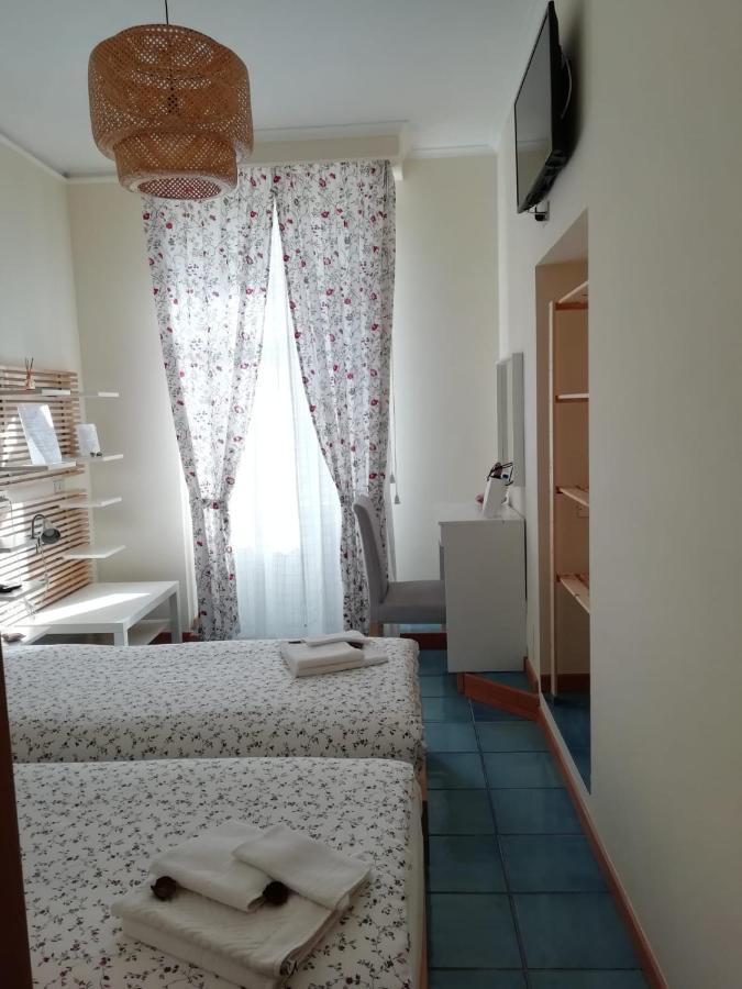 B&B Flavio Pozzuoli Luaran gambar