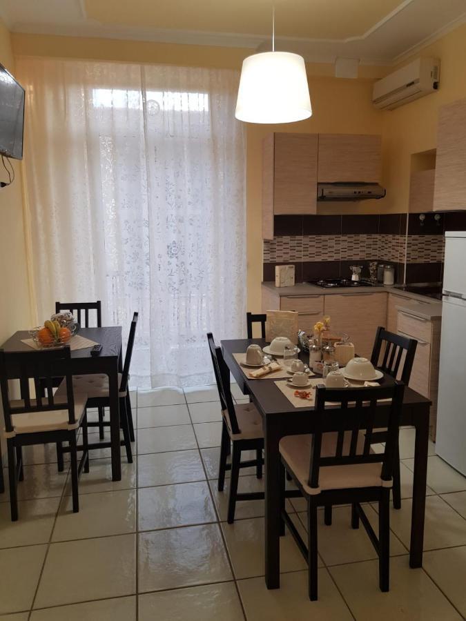 B&B Flavio Pozzuoli Luaran gambar